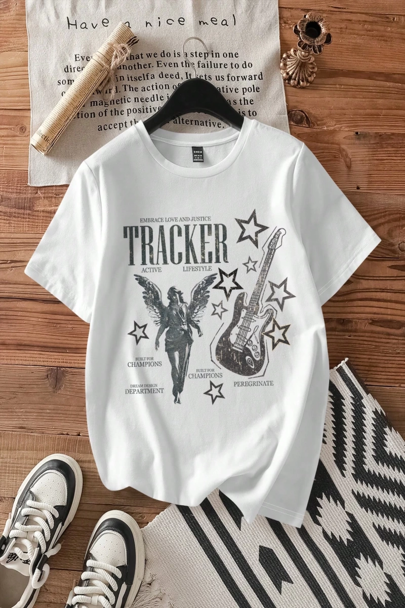Müzik Festivali Rahat Bol Gitar Melek Grafik Yuvarlak Yaka Kısa Kollu Kadın Tişörtü,
