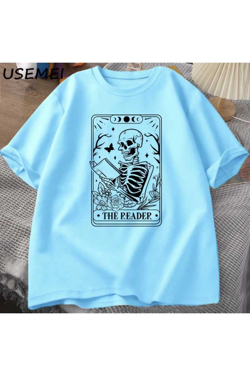 Okuyucu Tarot kartı T-Shirt iskelet okuma T Shirt yaz pamuk kitap sevgilisi Bookish Tshirt er