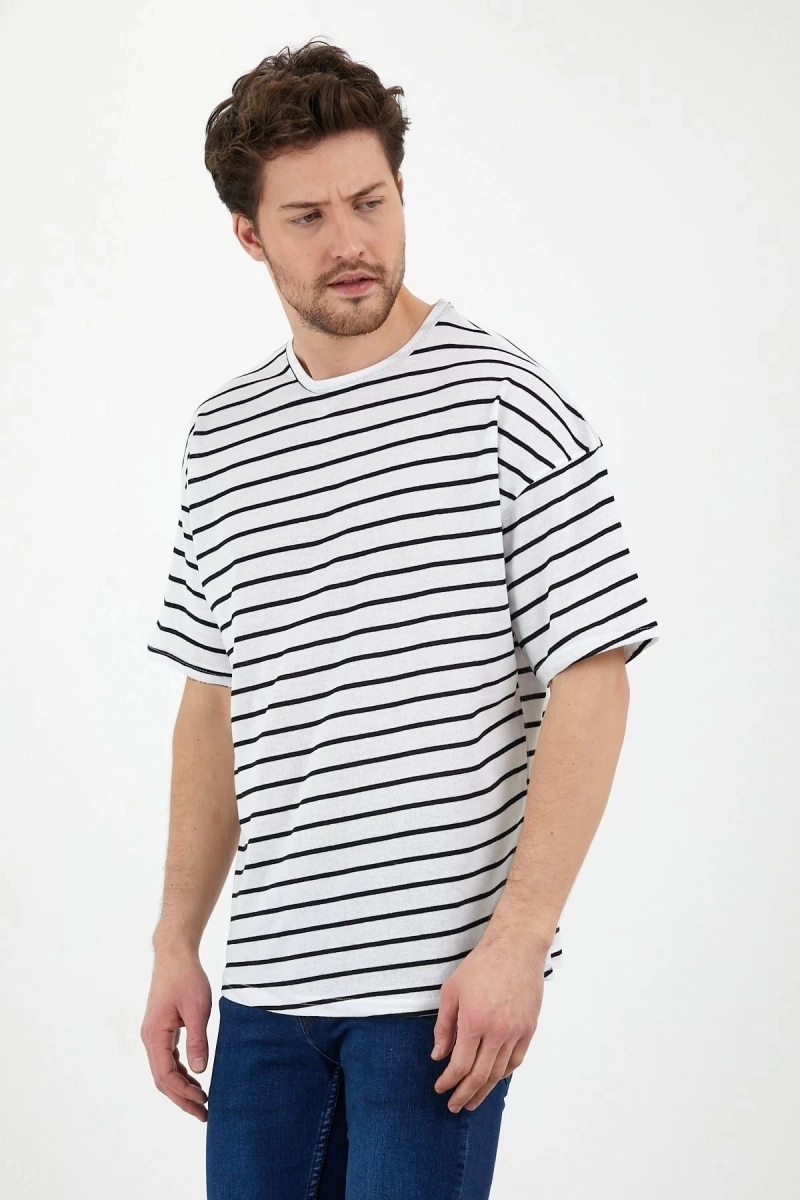 Unisex Beyaz Siyah Çizgili Oversize Tshirt