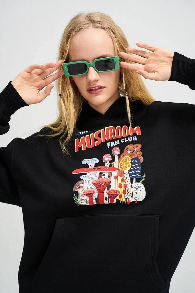 Unisex The Mushroom Fan Club Beyaz Sweatshirt Beyaz