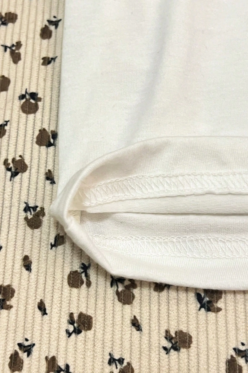 Vintage Yarış Arabası Desenli Rahat Basit Tasarım Mürettebat Yaka Kısa Kollu Kırpılm