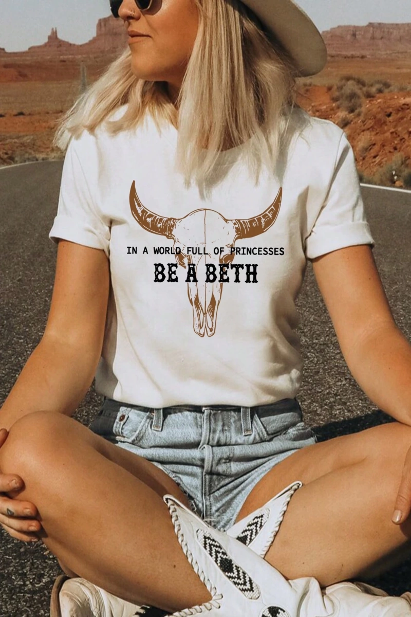 Western Cowboy Vintage Bull Graphic Kadın Rahat Yuvarlak Yaka Kısa Kollu Tişört