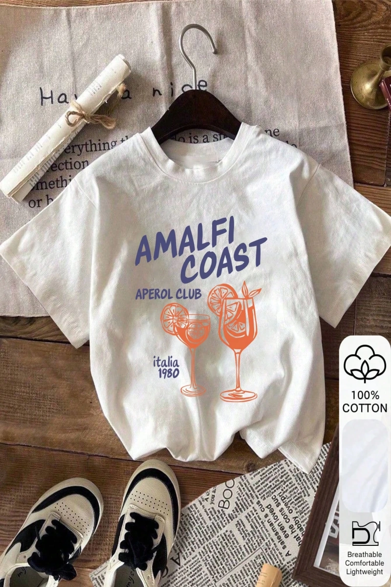Yazlık Kadın Bol Tişört, AMALFI COAST ve Şarap Kadehi Baskısı, %100 Pamuk, Beyaz Kısa Kollu G
