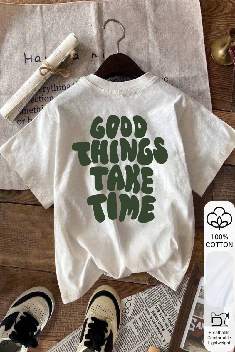 Yazlık Kadın Bol Tişört, GOOD HINGS TAKE TIMES Yazılı Baskı, %100 Pamuk Beyaz Kısa Kollu Graf