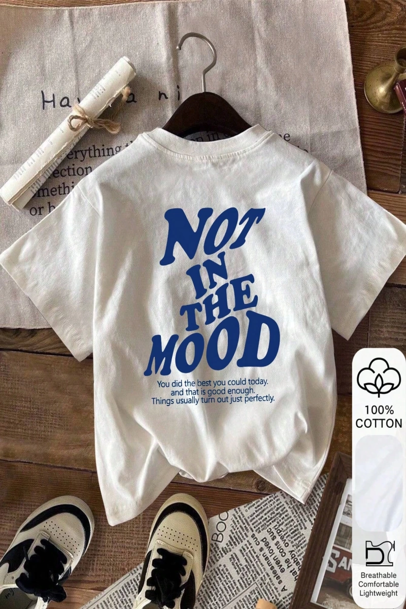 Yazlık Kadın Bol Tişört, NOT IN THE MOOD Yazılı Baskı, %100 Pamuk, Beyaz Kısa Kollu, Grafik T
