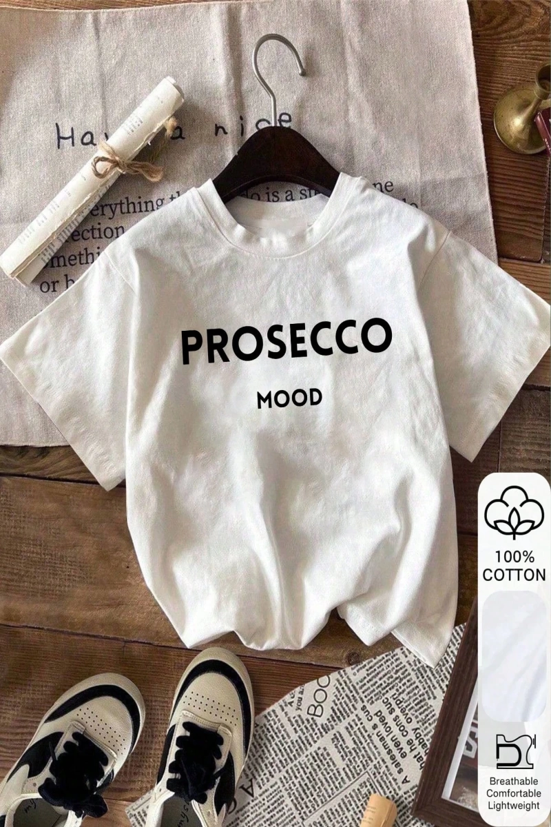 Yazlık Kadın Bol Tişört, PROSECCO Yazılı Baskı, %100 Pamuk, Beyaz Kısa Kollu Grafik Tişört