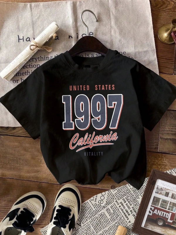 1997 Vintage Amerikan Yazı Tipi Stili Moda Rahat Baskılı Siyah Kısa Kollu Tiş