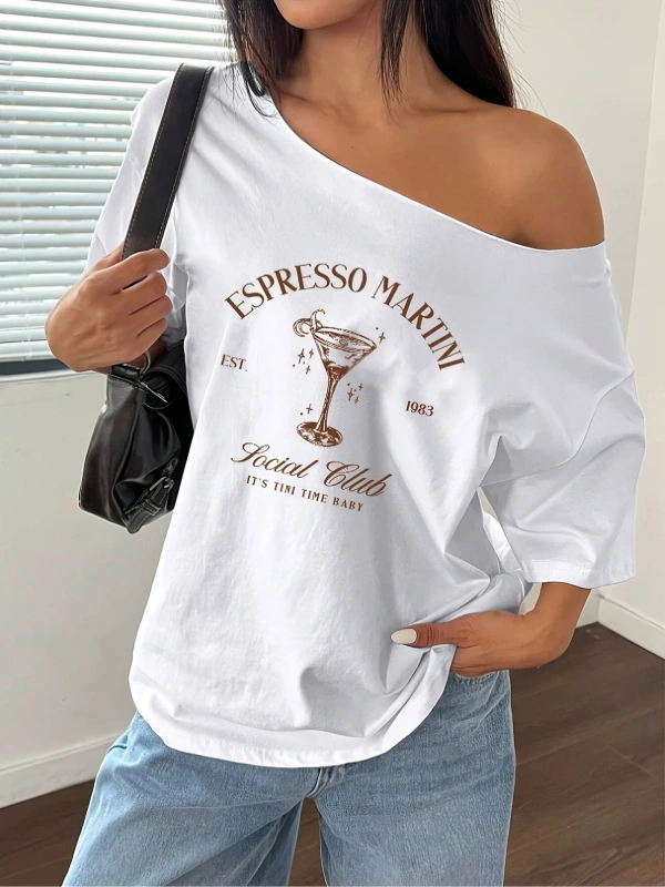 Beyaz Kadın Düşük Omuz Kayık Yaka Baskılı