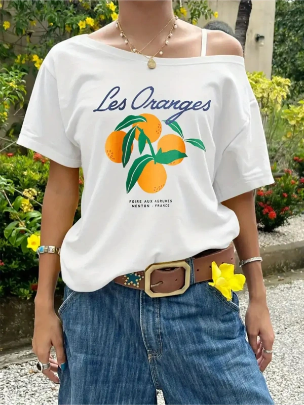 Beyaz Kadın Düşük Omuz Kayık Yaka Baskılı