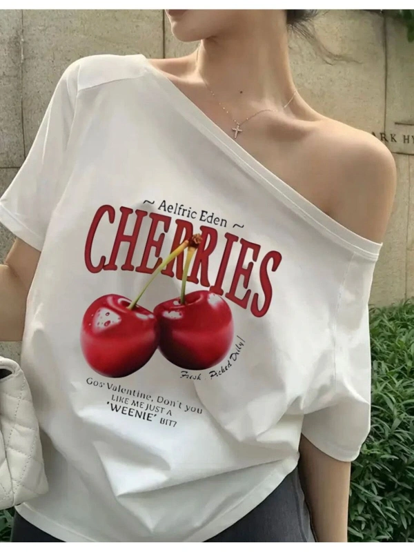 Beyaz Kadın Düşük Omuz Kayık Yaka Cherries Baskılı