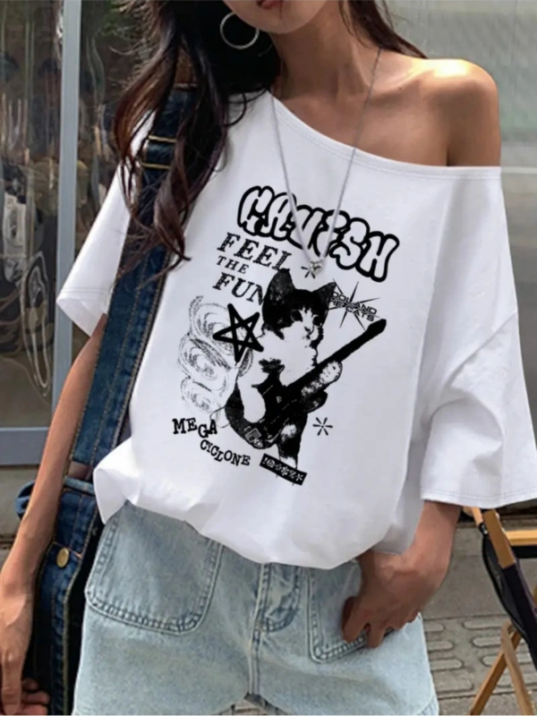 Beyaz Kadın Düşük Omuz Kayık Yaka Feel Fun Baskılı