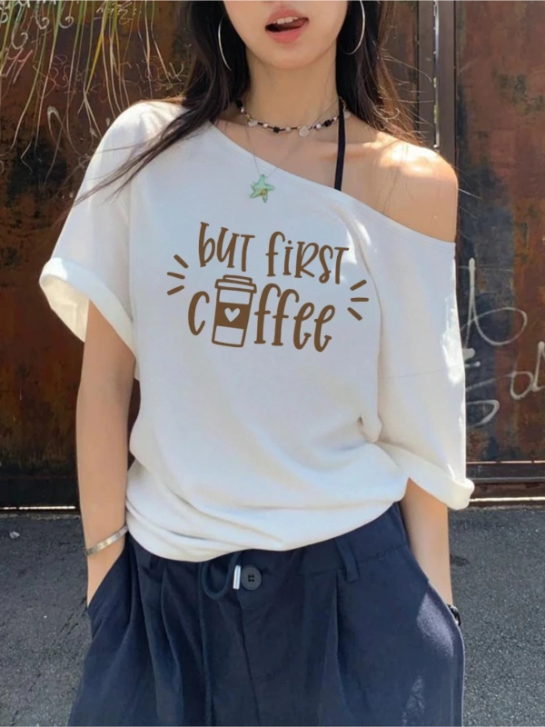 Beyaz Kadın Düşük Omuz Kayık Yaka First Coffe Baskılı