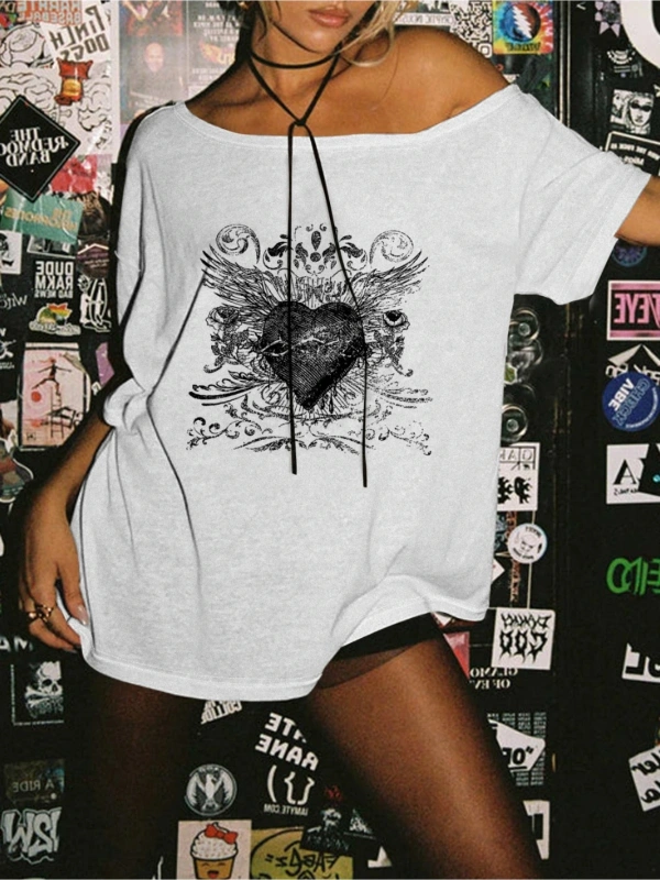 Beyaz Kadın Düşük Omuz Kayık Yaka Kalp Kanat Baskılı