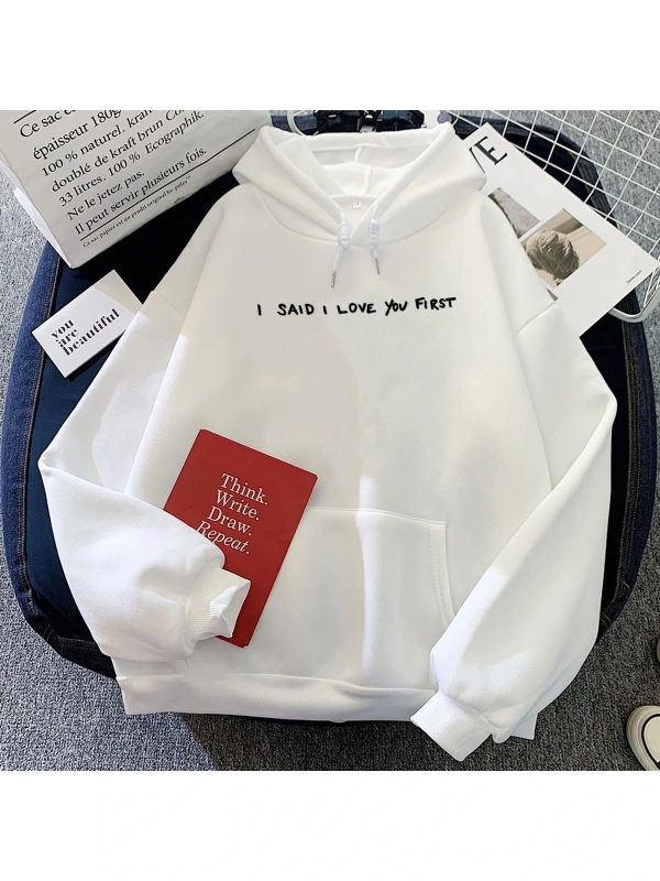 Beyaz Seni İlk Seviyorum kıcı Selena Gomez ve Benny Blanco