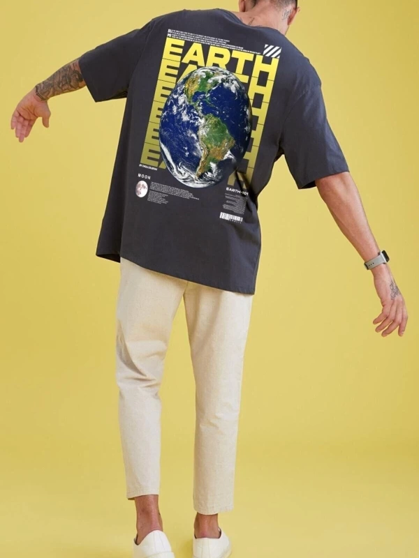 Erkek Gri Earth Sırt Baskılı Oversize T-shirt