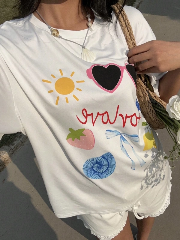 Flirla Beyaz Komik Baskılı Düşük Omuz Bol Normal Tişört