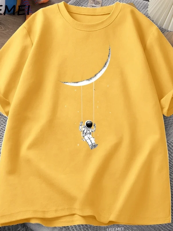 Funny Moon Swing T Shirt Men Women Astronaut Tshirt Cotton Short Sleeve Loose T-shirt Casual  3058