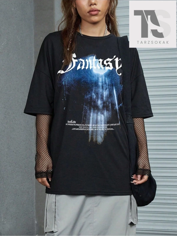 Goth Harfli Grafik Düşük Omuzlu Tişört