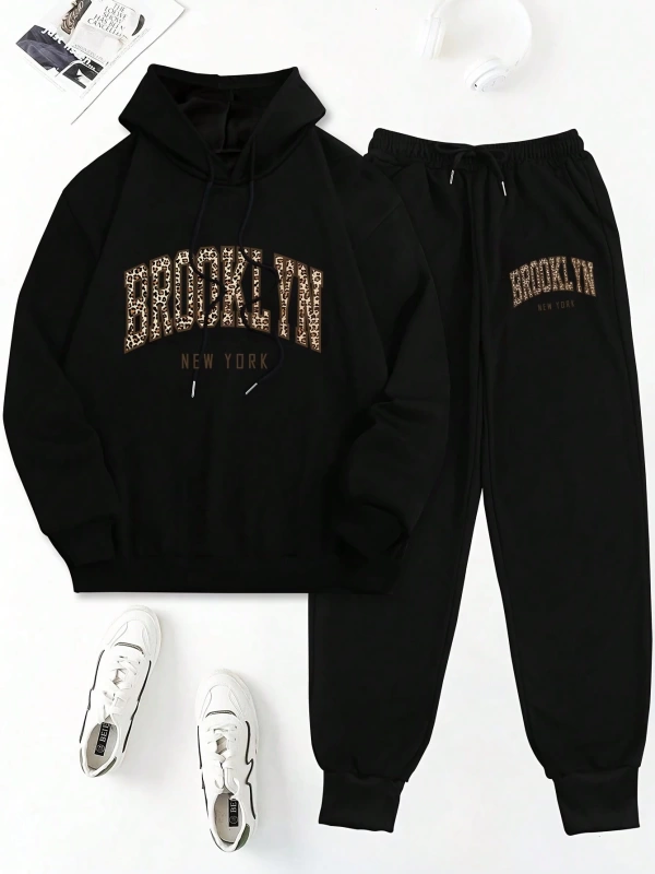 Kadın 2 Parça Set Leopar Desenli Harfli Grafik Bağcıklı Kapüşonlu Sweatshirt ve Eşofma