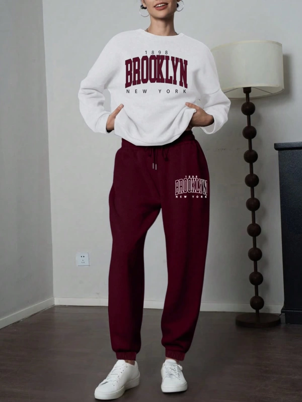 Kadın 2 Parça Set Leopar Desenli Harfli Grafik Bağcıklı Kapüşonlu Sweatshirt ve Eşofma