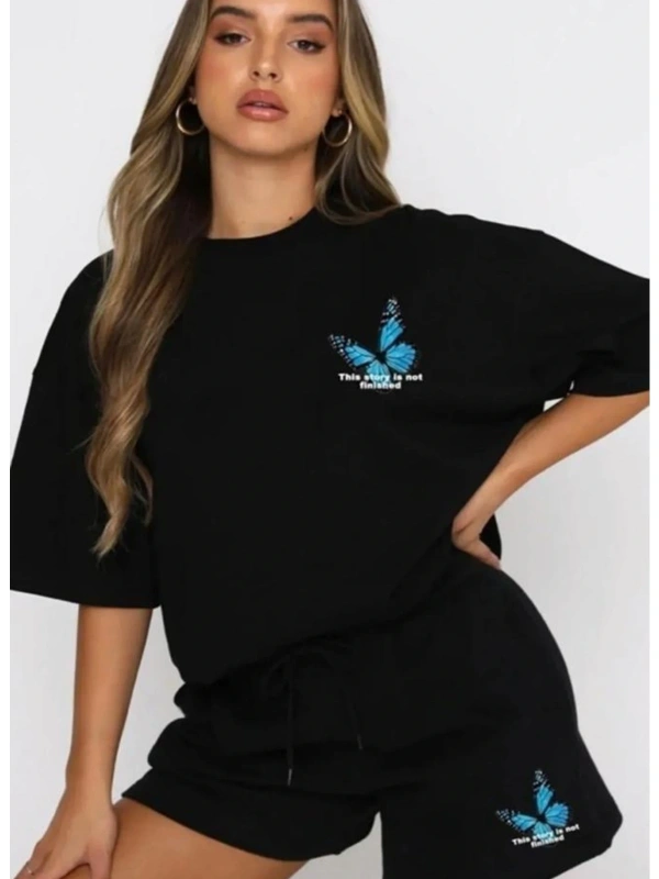 Kadın Alt Üst Siyah Kelebek Baskılı Şort Tshirt Kombini