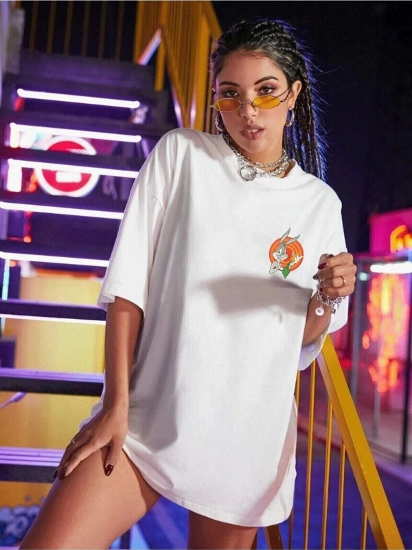 Kadın Beyaz Bugs Bunny Logo Baskılı Oversize T-shirt