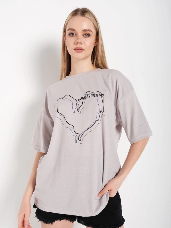 Kadın Çizgili Figür Kalp Boyamalı Gri T-shirt
