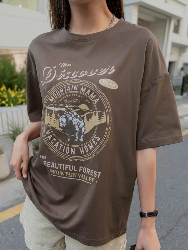 Kadın Kahverengi Discover Baskılı Bisklet Yaka Tshirt