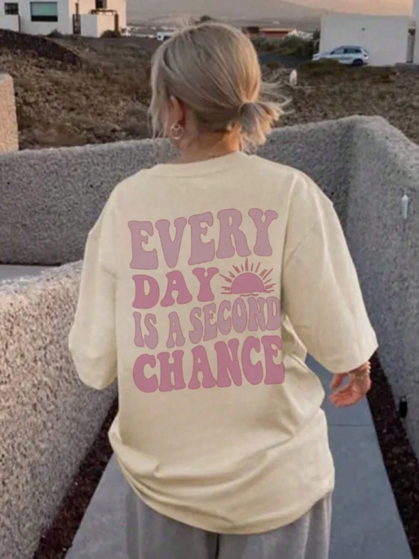 Kadın Moda Slogan Baskılı Kısa Kollu Yuvarlak Yaka Günlük Tişört