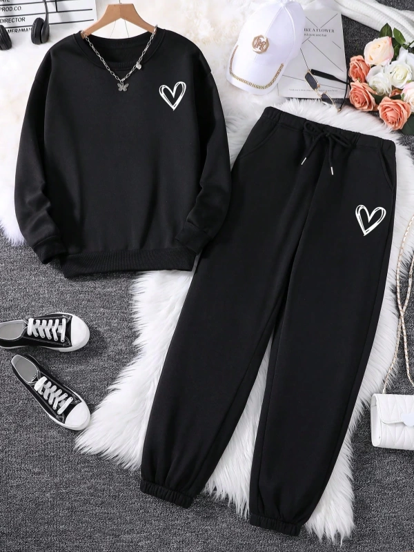 Kalp Baskılı Termal Astarlı Sweatshirt ve Bağcıklı Bel Eşofman Altı