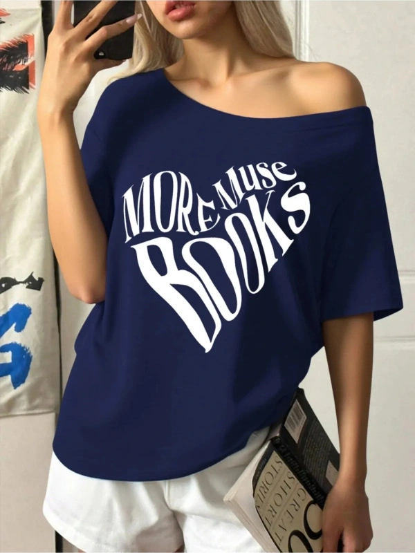 Lacivert Kadın Düşük Omuz Kayık Yaka More Muse Books Baskılı