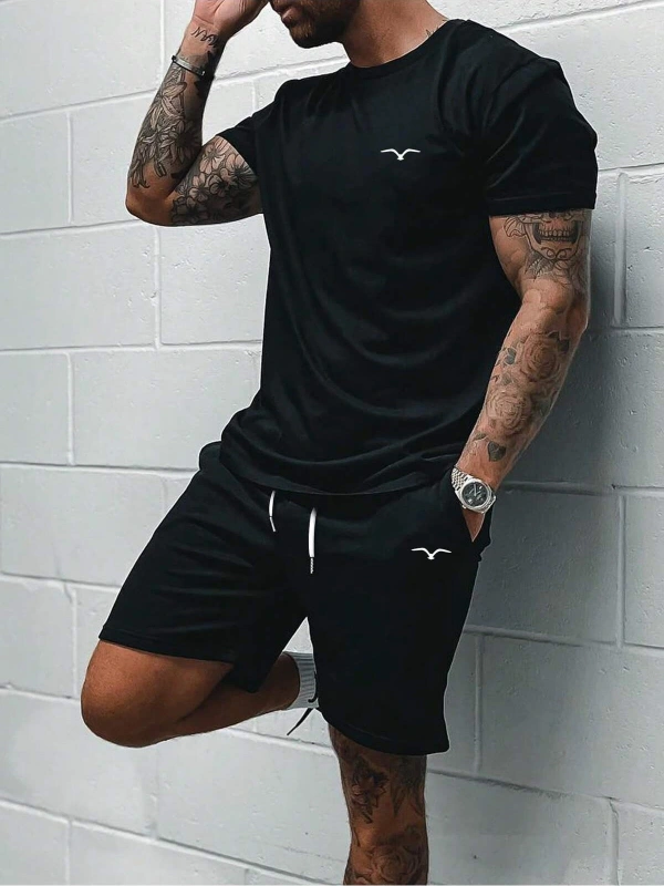 Manfinity Homme Erkek Grafik Tişört ve Şort Takımı
