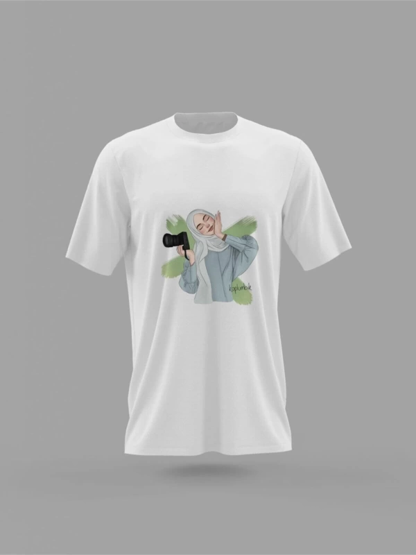 MAVİ Fotoğrafçı Kız Tasarım Baskılı T-shirt