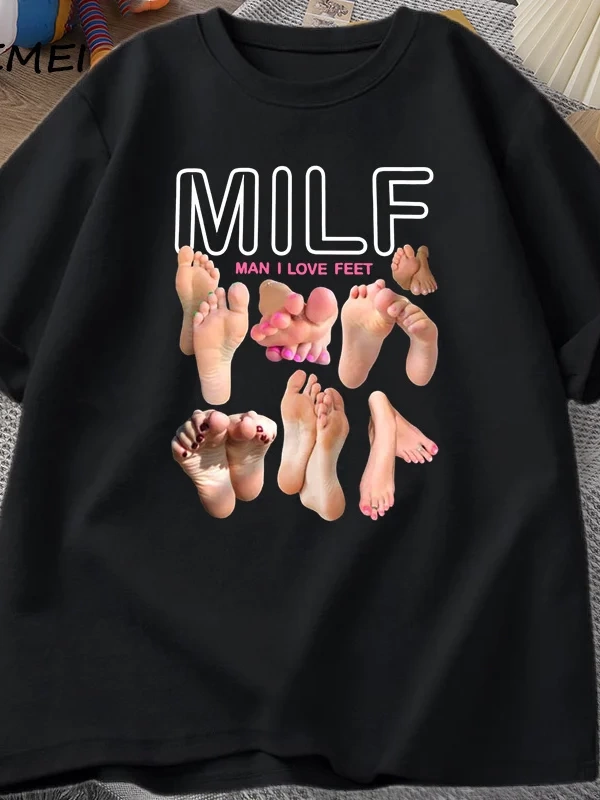 MILF Adam Ayakları Seviyorum Komik Grafik T-Shirt Erkekler Pamuk Kısa Kollu O-Boyun T 2826