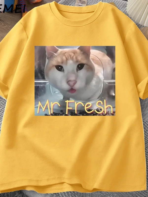 Mr Fresh Meme T Shirt Turuncu Kedi Yeme T-shirt Yan Göz Komik Meme Kedi Kameraya Bakan Gıda T 3042