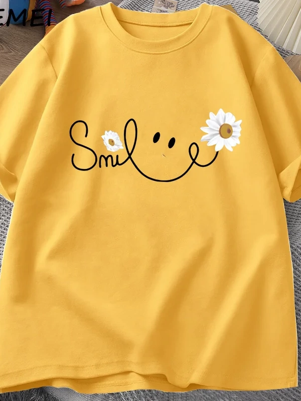 Papatya gülümseme yüz T Shirt yaz çiçek baskılı tişört kadın erkek pamuk kısa kollu Tshirt bo 3051