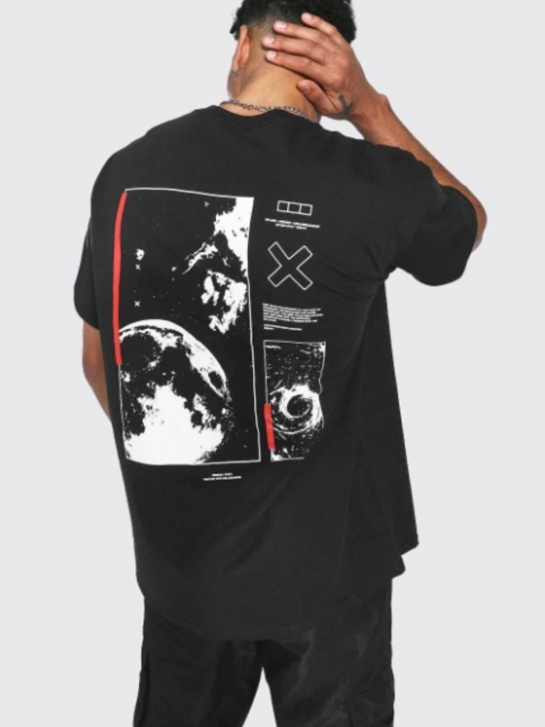 Siyah Uzay Sırt Baskılı Bisiklet Yaka Oversize T-shirt