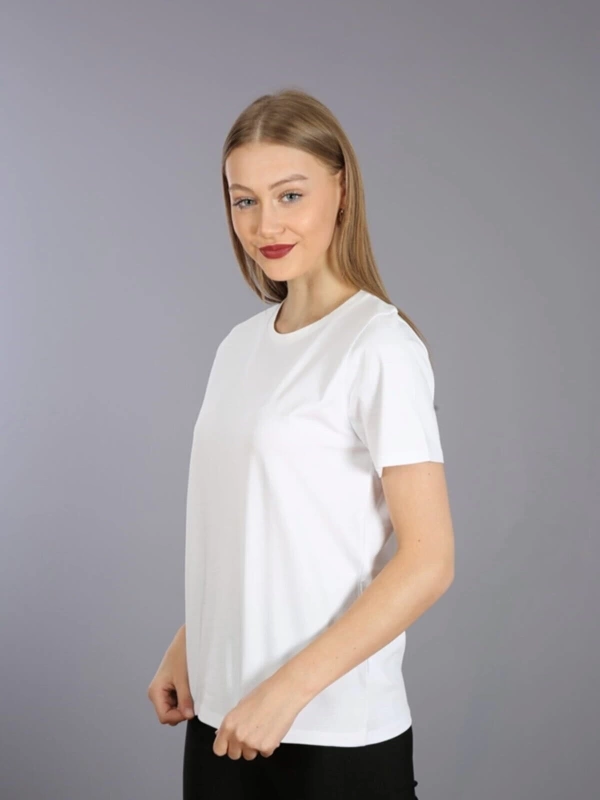 Slim Fit Yuvarlak Yaka Basic T-shirt Beyaz