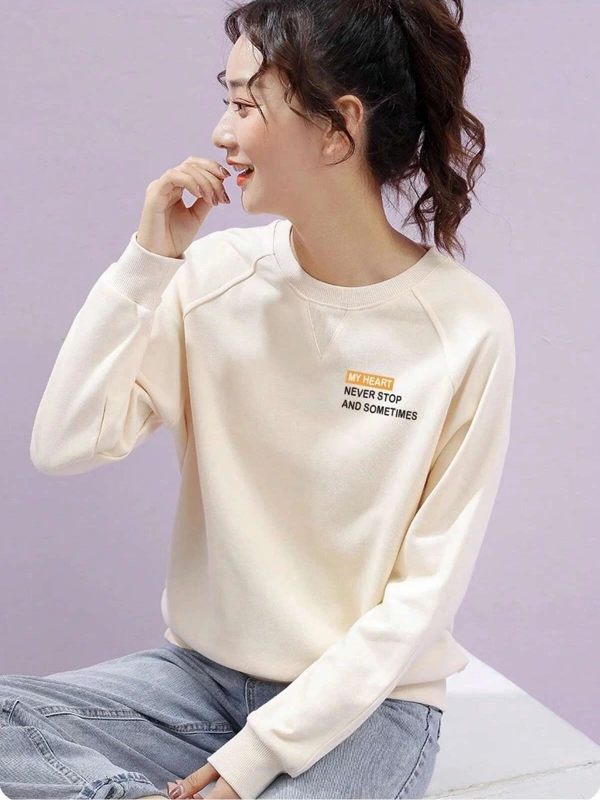 Slogan Grafikli Reglan Kol Sweat Bej