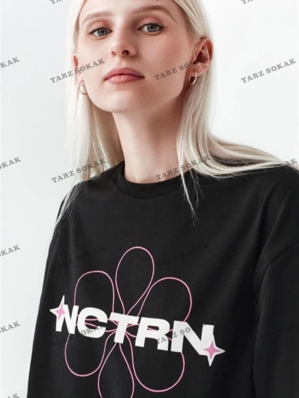 Unisex Gothic Pembe Haç Tshirt