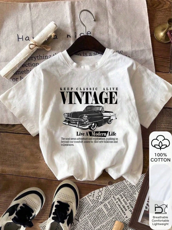 Yazlık Kadın Bol Tişört, VINTAGE ve Araba Baskılı, %100 Pamuk, Beyaz Kısa Kollu Grafik Tişört