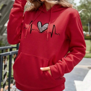 . Essnce Heart Print Kangaroo Pocket Drawstring Lined Hoodie Kırmızı
