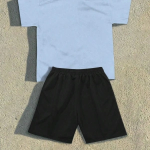 2 adet/takım Erkek Yaz Rahat Spor Düz Renk Mürettebat Tişört ve Şort Takımı