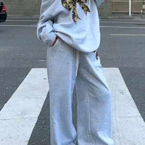 2 Parça Set: Bol Soğuk Omuz Sweatshirt ve Termal Astarlı Geniş Paça Eşofman Altı