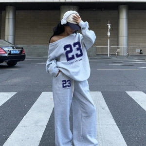 2 Parça Set: Bol Soğuk Omuz Sweatshirt ve Termal Astarlı Geniş Paça Eşofman Altı