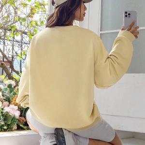 Tavşan ve Harf Grafikli Düşük Sweat