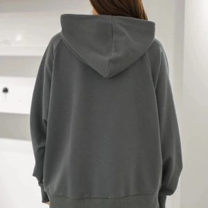 Kadın Koyu Gri Optımısm Baskılı Oversize Kapüşonlu Sweatshirt Benisengiydiroptı