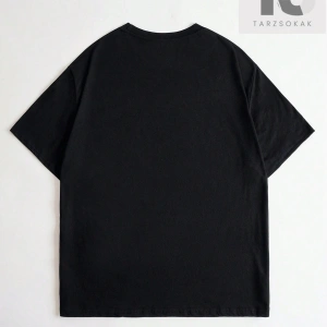 Anime Erkekler Araba ve Mektup Grafikli Tişört