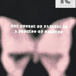 Arkası Göz Desenli Kısa Kollu Erkek Tişört