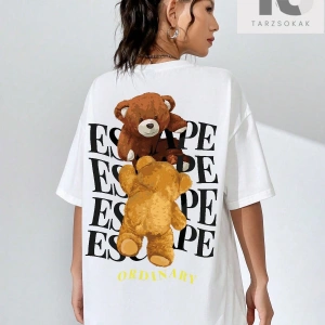 Ayı ve Mektup Grafikli Düşük Omuz Oversize Tişört